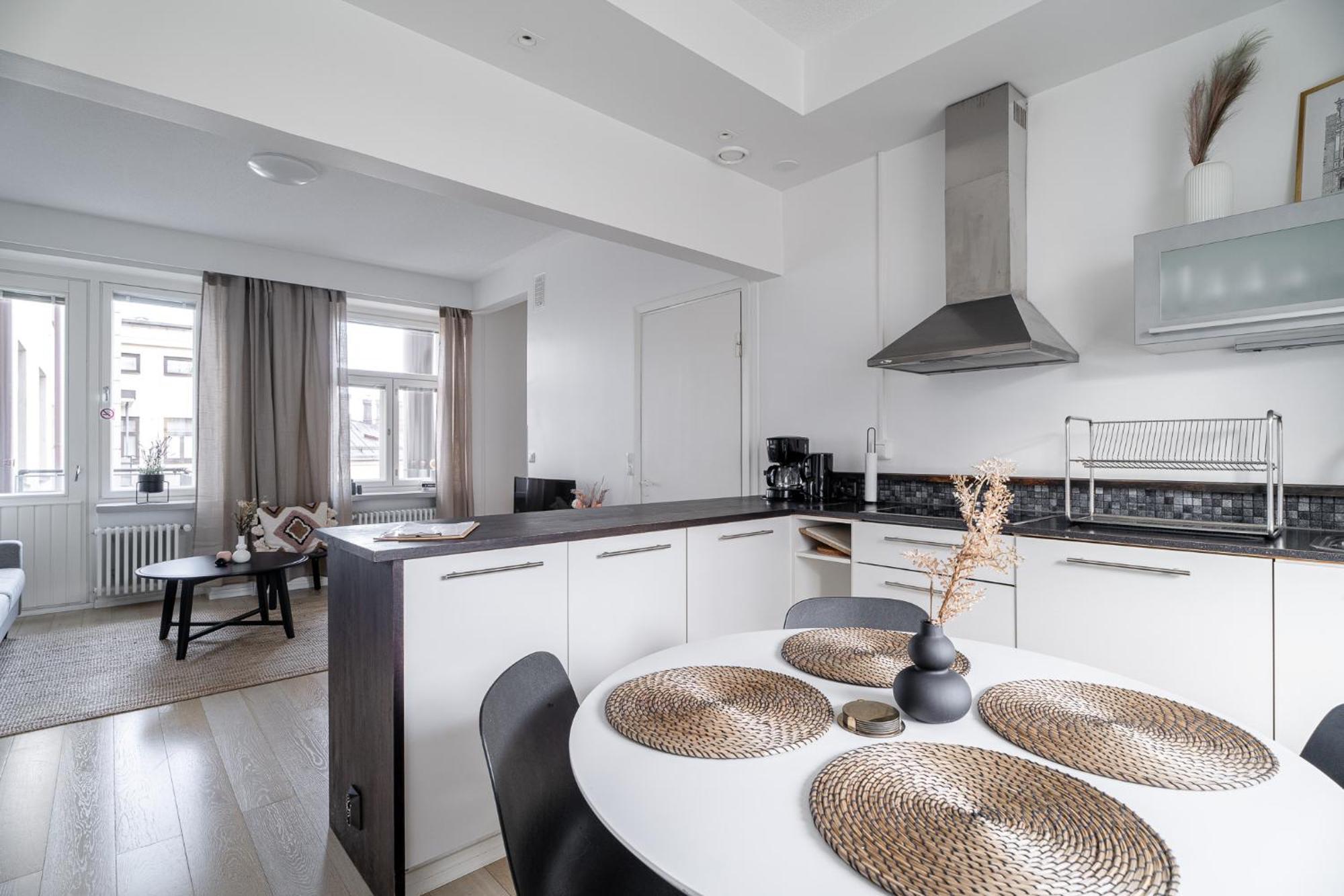 "Penthouse" - Renovated 1Br Apt With Sauna & 60M2 Private Terrace, Hosted By 2Ndhomes Tampere Dış mekan fotoğraf